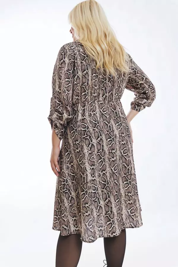Φόρεμα με snake print σε τύπος χρώμα