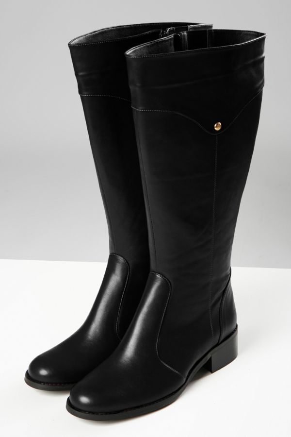 Eco-leather μπότα ιππασίας με χρυσό κουμπί σε μαύρο χρώμα
