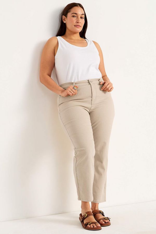 Ελαστικό jean παντελόνι 7/8 σε μπεζ χρώμα