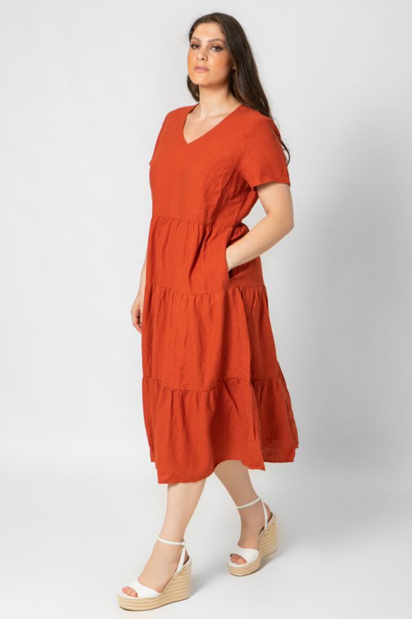 Midi λινό φόρεμα με τσέπες σε εκάι χρώμα