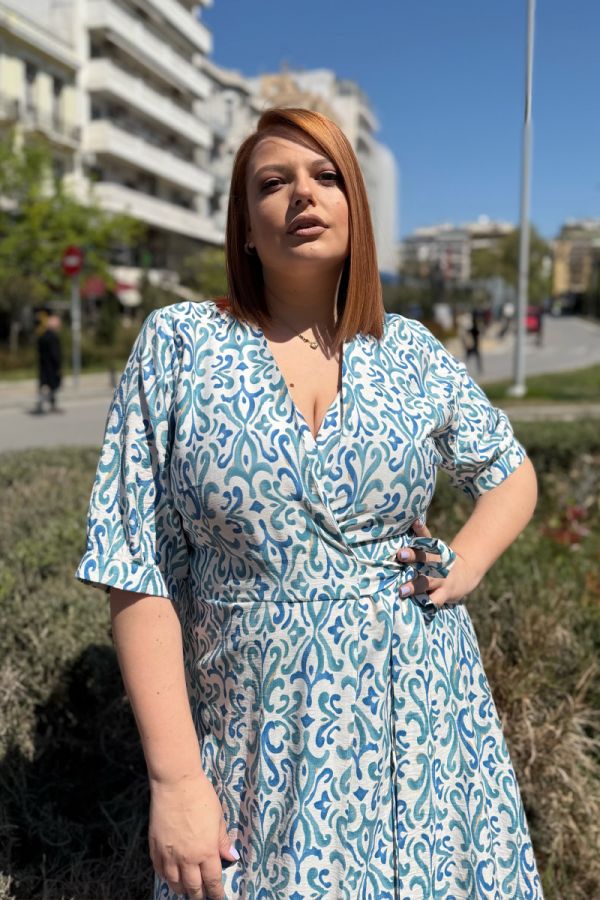 Κρουαζέ φόρεμα με 3/4 μανίκι σε λευκό/τυρκουάζ χρώμα