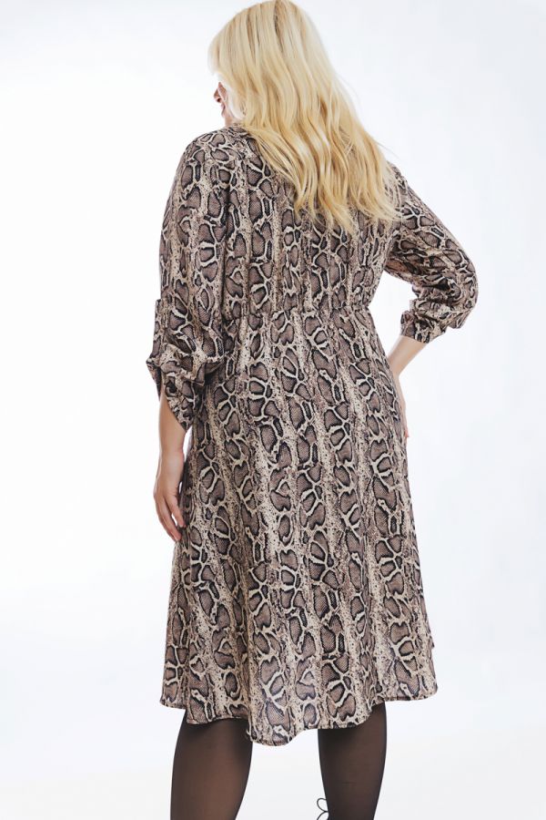 Φόρεμα με snake print σε τύπος χρώμα
