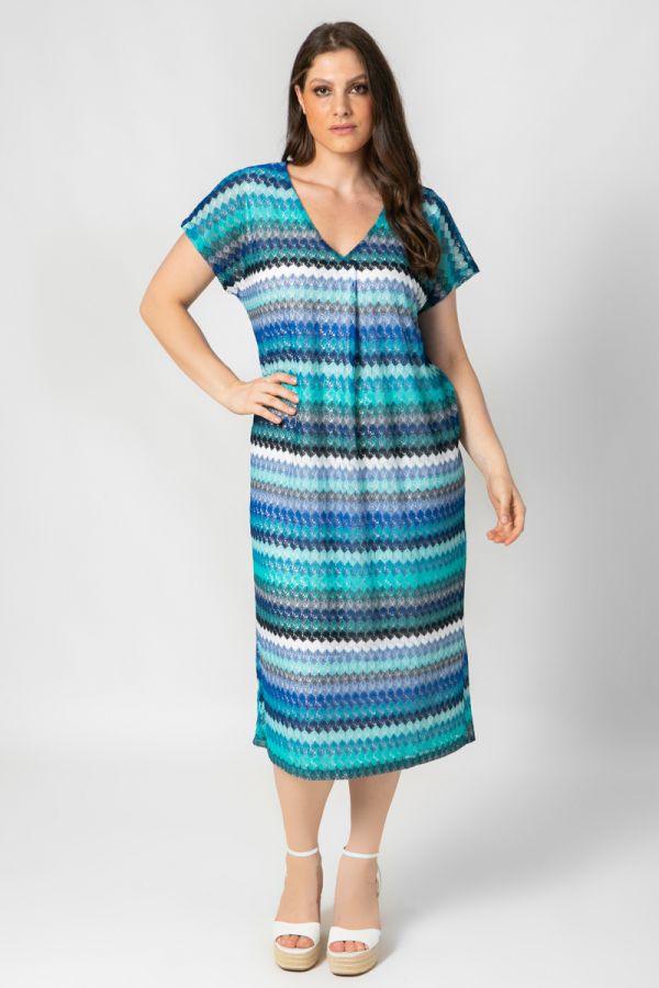 Φόρεμα με διάτρητο σχέδιο και πιέτα στο V σε γαλάζιο χρώμα