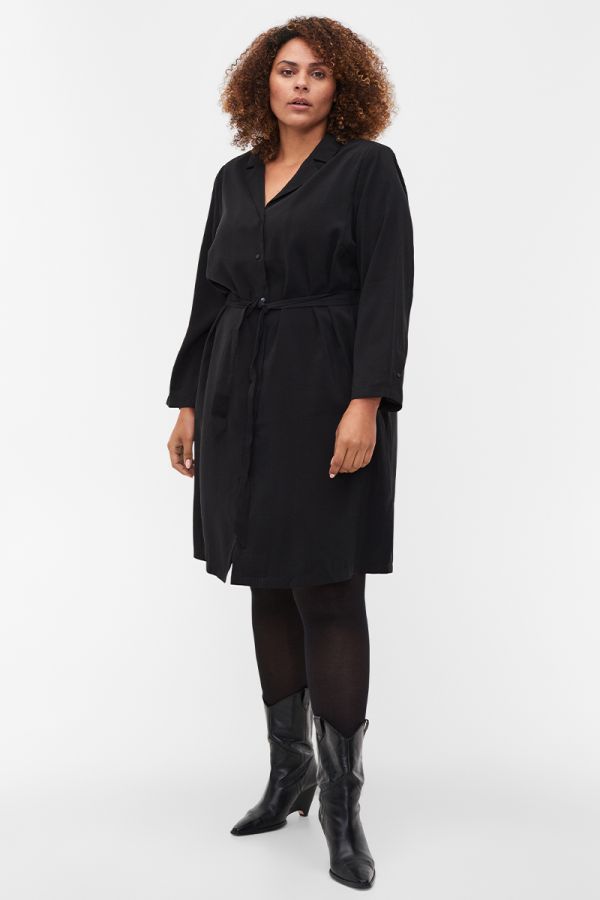 Φόρεμα με ζώνη και κουμπιά σε μαύρο χρώμα 