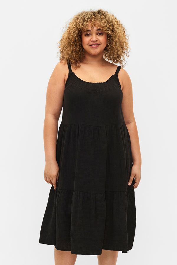 Midi φόρεμα με τιράντα και σφιγγοφωλιά σε μαύρο χρώμα 1xl 2xl 3xl 4xl 5xl 