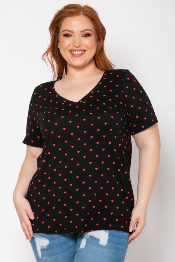 Κοντομάνικη μπλούζα με τύπωμα καρδούλες σε μαύρο χρώμα 1xl 2xl 3xl 4xl 5xl 