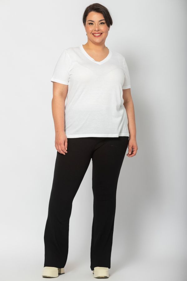 Κοντομάνικο t-shirt με V λαιμόκοψη σε λευκό χρώμα 1xl 2xl 3xl 4xl 5xl 