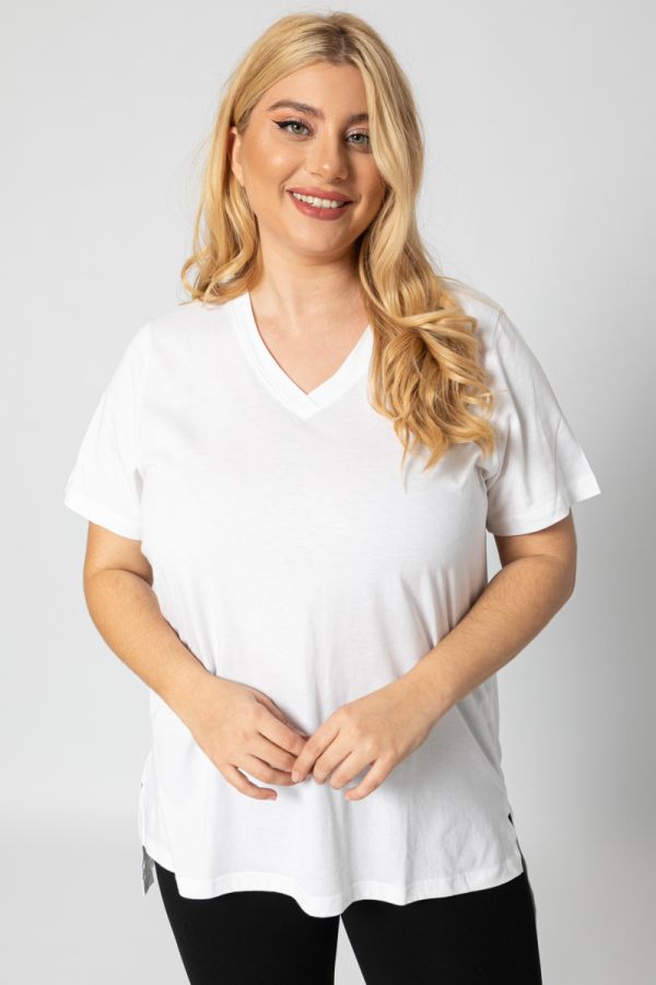Κοντομάνικο t-shirt με V λαιμόκοψη σε λευκό χρώμα