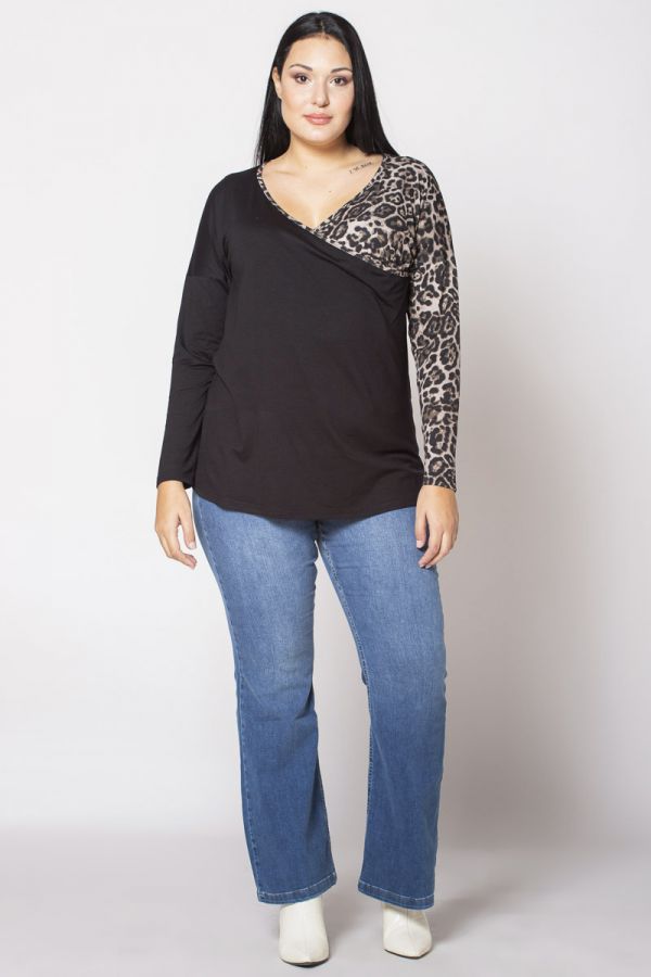 Κρουαζέ μπλούζα με animal print σχέδιο σε μαύρο/λεοπάρ χρώμα 