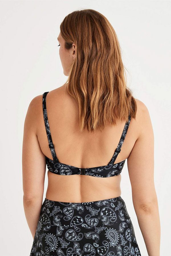 Bikini-top με λαχούρ και σούρα σε μαύρο/άσπρο χρώμα 1xl 2xl 3xl 4xl 5xl 