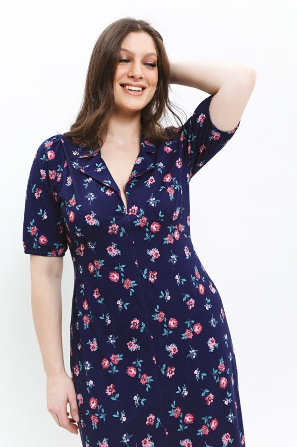 Midi floral φόρεμα με άνοιγμα μπροστά σε μπλε σκούρο χρώμα