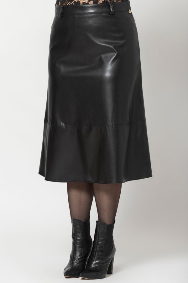 Midi φούστα εβαζέ leather-like σε μαύρο χρώμα 1xl 2xl 3xl 4xl 5xl 6xl