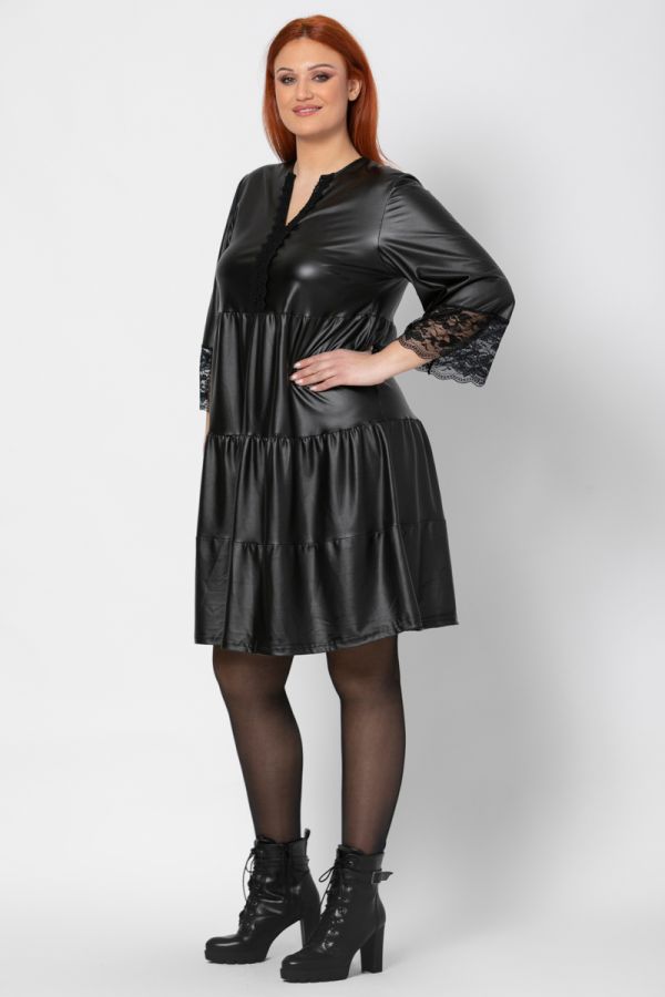 Mini leather-like φόρεμα με λεπτομέρεια δαντέλα σε μαύρο χρώμα