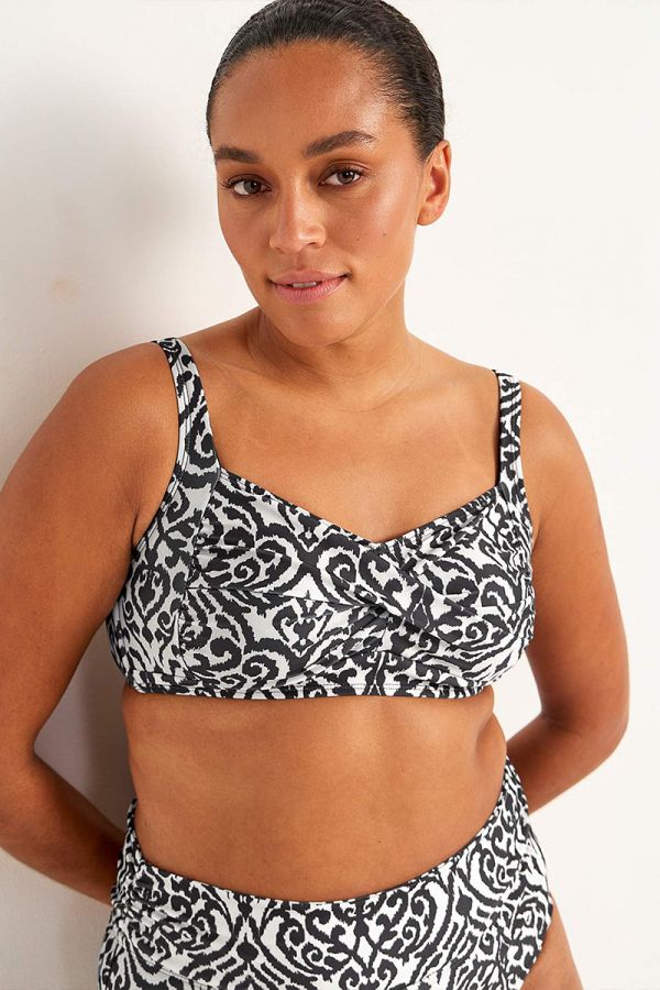 Εμπριμέ bikini-top με σούρα σε μπεζ/μαύρο χρώμα