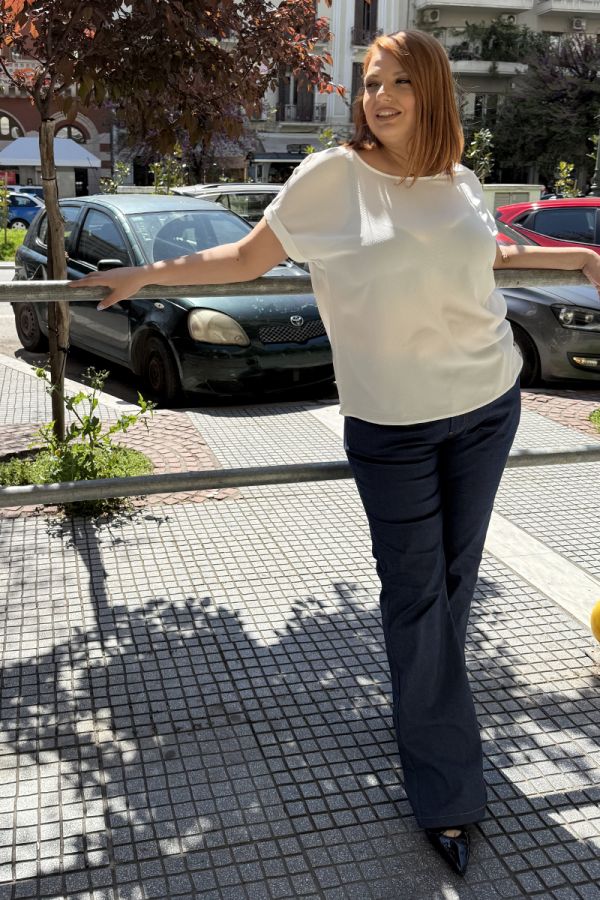 Μπλούζα με ρεβέρ στο μανίκι σε εκρού χρώμα