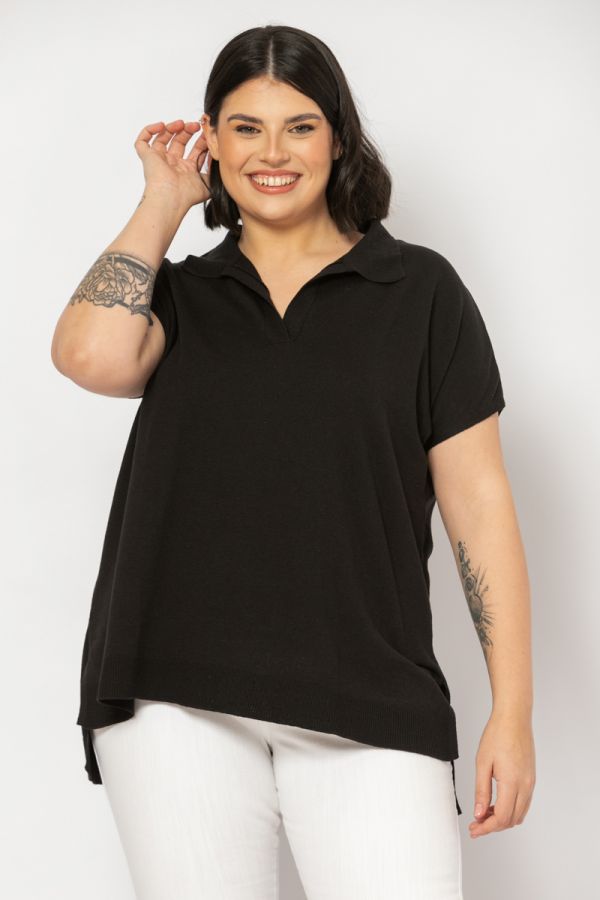 Βαμβακερή μπλούζα με polo γιακά σε μαύρο χρώμα