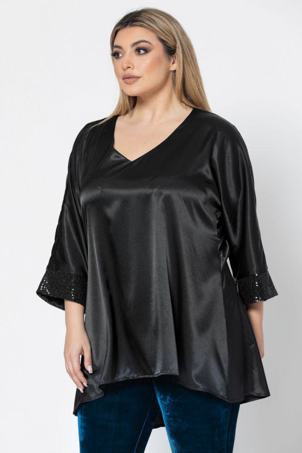 Σατέν μπλούζα με λεπτομέρεια παγιέτα σε μαύρο χρώμα