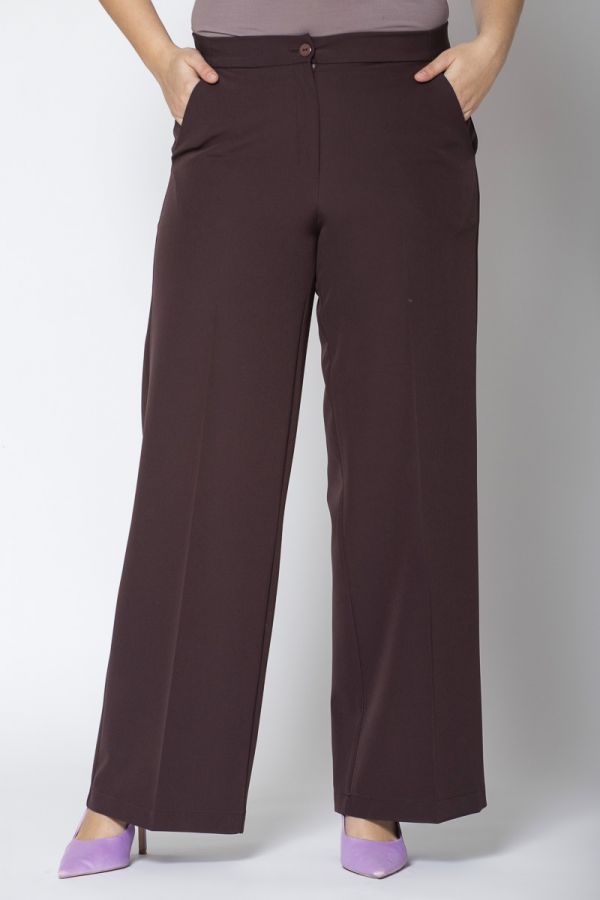 Παντελόνα με λάστιχο στο πίσω μέρος σε καφέ χρώμα