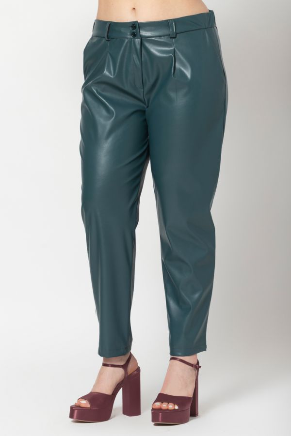 Παντελόνι leather-like με πιέτες σε πετρολ χρώμα 1xl,2xl,3xl,4xl,5xl