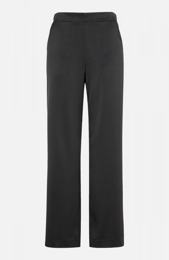Σατέν παντελόνα  με τσέπες και λάστιχο στη μέση σε μαύρο χρώμα