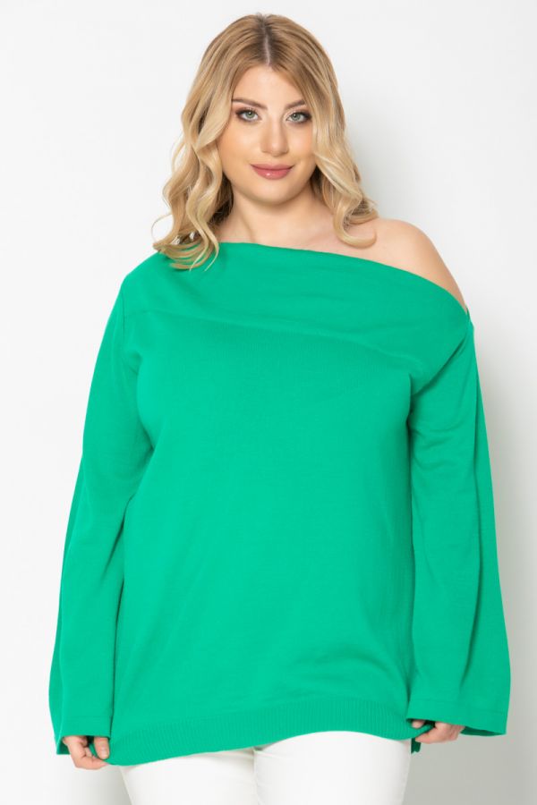 Πλεκτή μπλούζα με έξω ώμο και καμπάνα μανίκι σε πράσινο χρώμα 