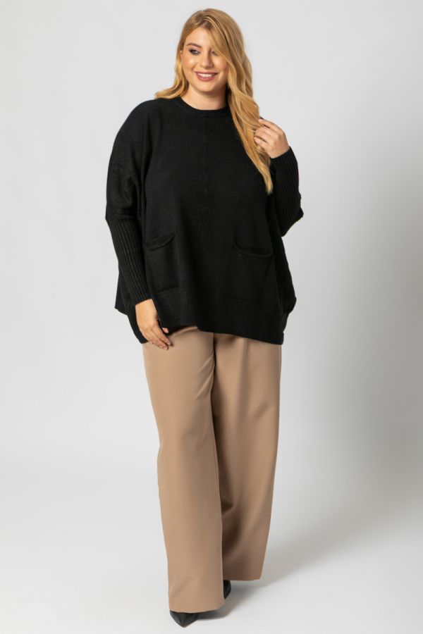 Πλεκτή μπλούζα με τσέπες μπροστά σε μαύρο χρώμα