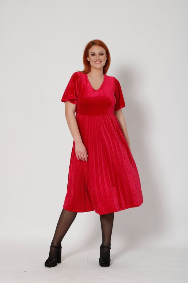 Πλισέ φόρεμα βελουτέ σε κόκκινο χρώμα 1xl,2xl,3xl,4xl,5xl