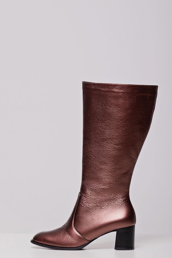 Real-leather μπότα με φαρδιά γάμπα και τακούνι σε μπρονζέ χρώμα 