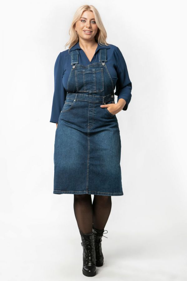 Jean φόρεμα σαλοπέτα με τσέπες σε dark blue denim χρώμα