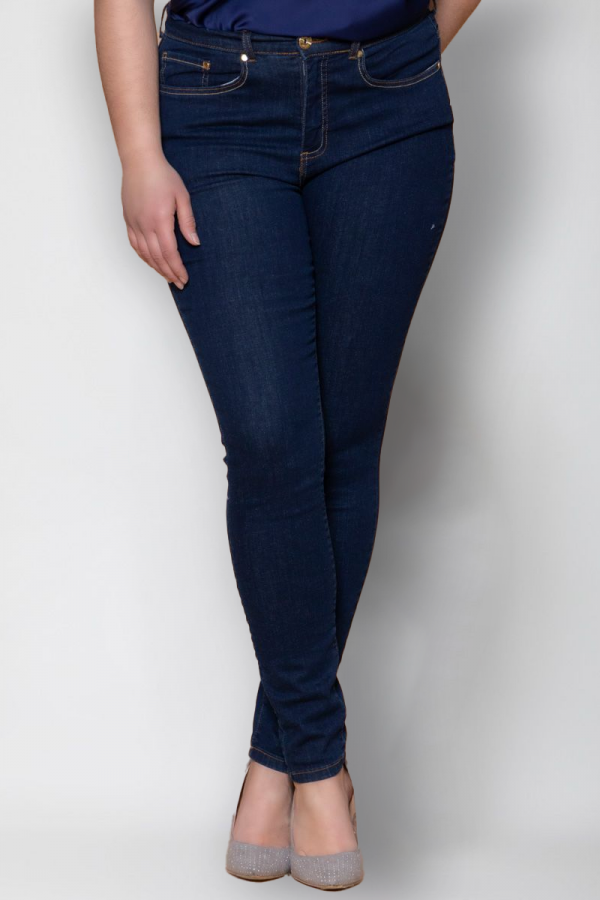 Skinny jean παντελόνι σε μπλε χρώμα με στενό τελείωμα