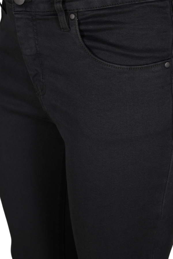 Skinny jean σε μαύρο χρώμα 