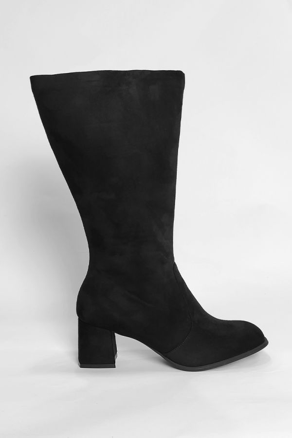 Σουετίνη μπότα σε μαύρο χρώμα