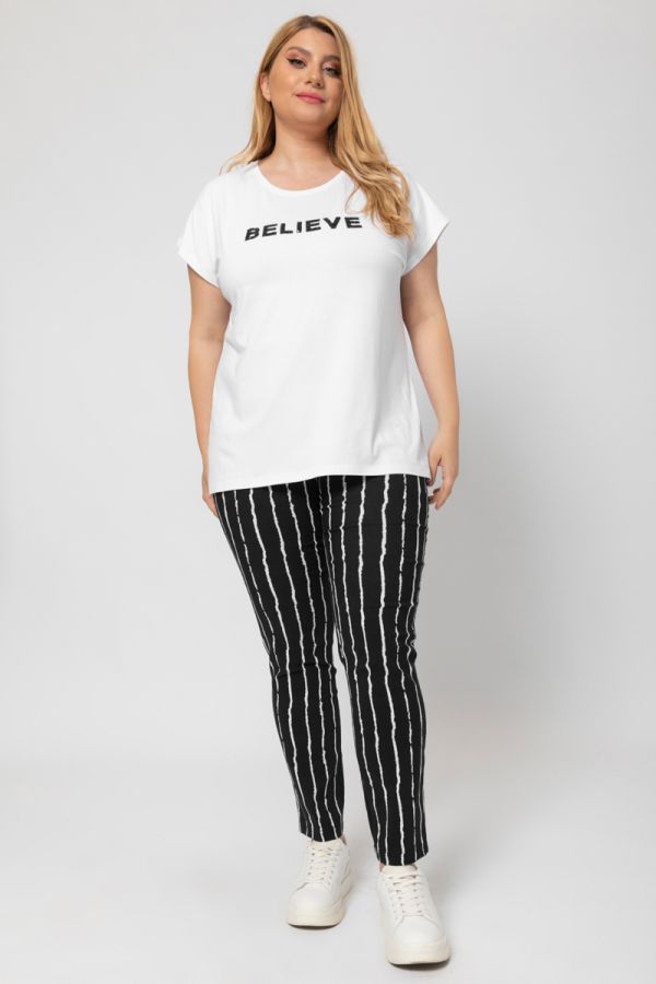 T-shirt με κέντημα "Believe" σε λευκό χρώμα σε μεγάλα μεγέθη  xl, 2xl,3xl,4xl