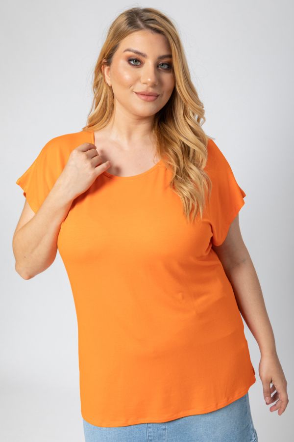 T-shirt με στρογγυλή λαιμόκοψη σε πορτοκαλί χρώμα