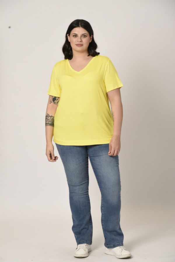 T-shirt με V λαιμόκοψη σε κίτρινο χρώμα
