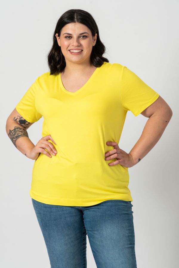 T-shirt με V λαιμόκοψη σε κίτρινο χρώμα