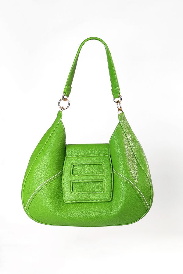 Τσάντα με εσωτερικό νεσεσέρ σε πράσινο χρώμα