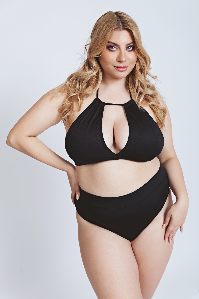  Bikini-top με δέσιμο κορδόνι σε μαύρο χρώμα 2025